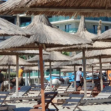 La Mare 4 Persoane Mamaia Nord * Navodari